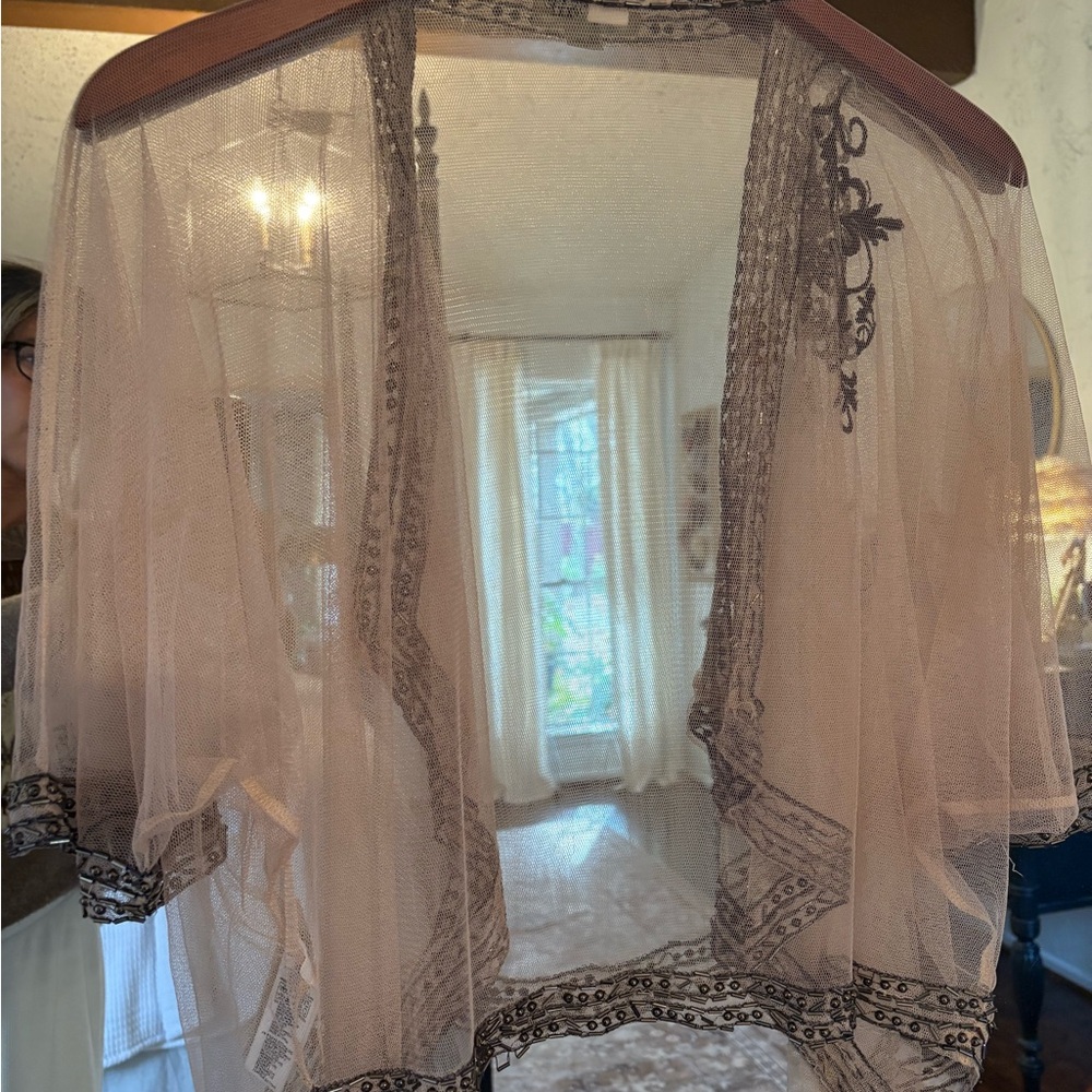 1980s–1990s vintage inspired romantic / Victorian evening wear. - Picture 2 of 4